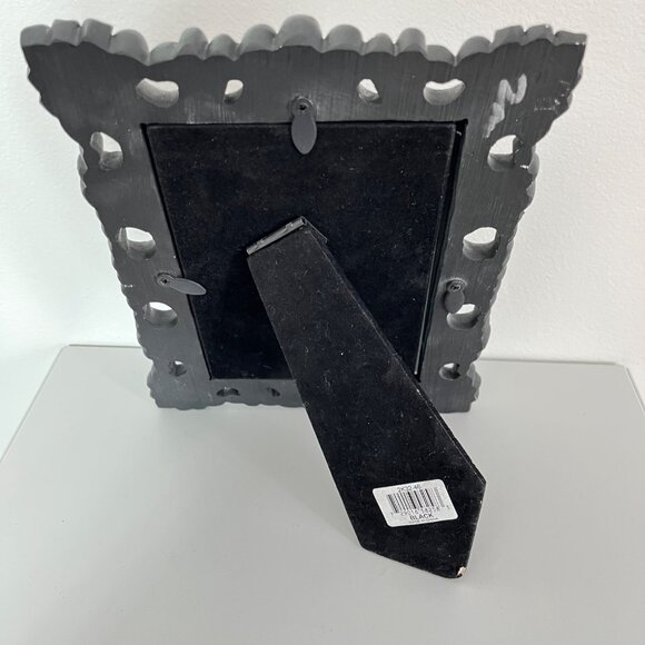 Vintage style scroll frame black 10 1/2L x 8 1/2 T opening 4x6 - Picture 2 of 2